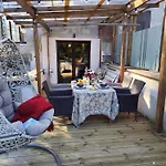 Spacious With Sauna And Terrace Apartment